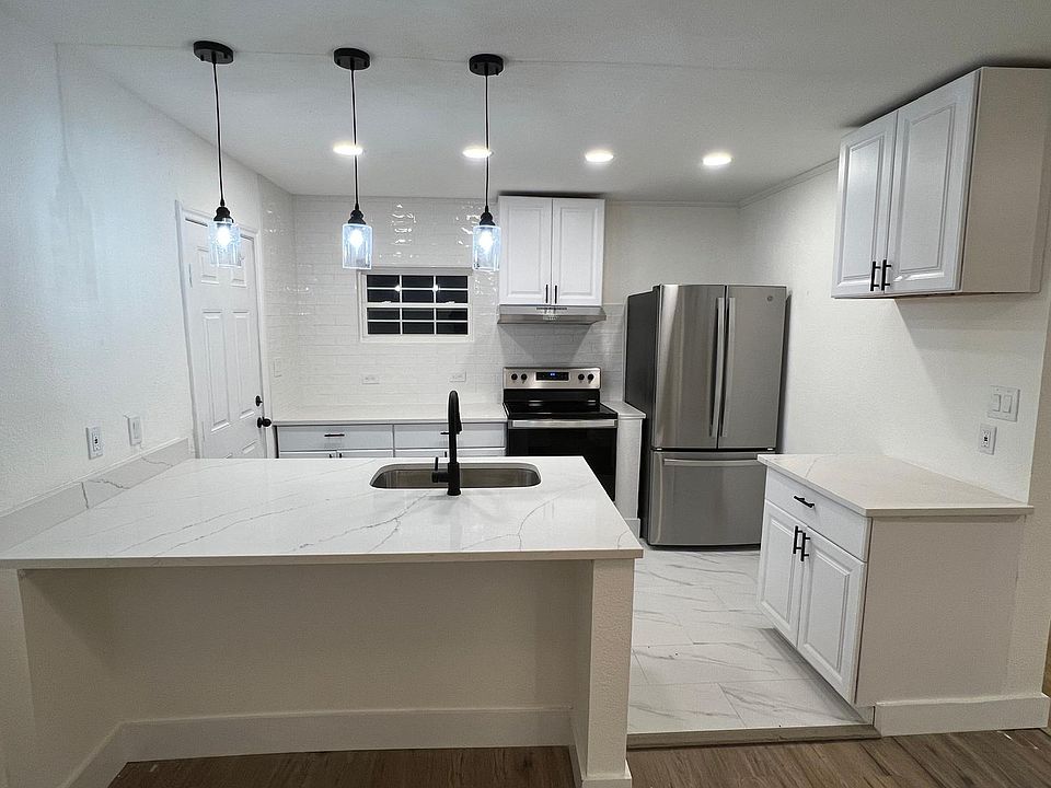 1st image of 335 Avenue G