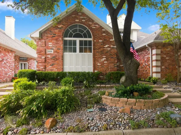 528 Chateau Trl, Arlington, TX 76012