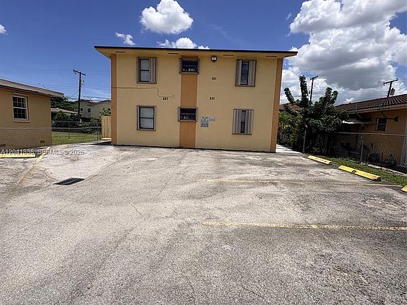 2nd image of 231 E 7th St #202