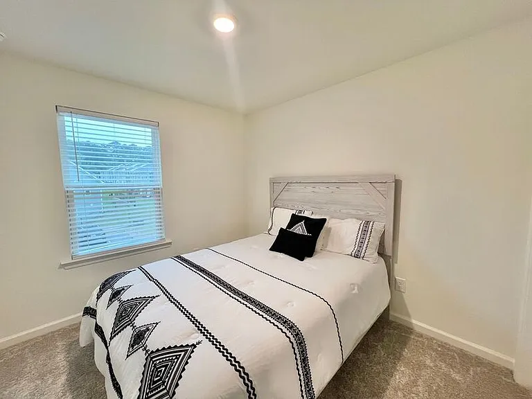 3096 Spline Cir — Photo 16