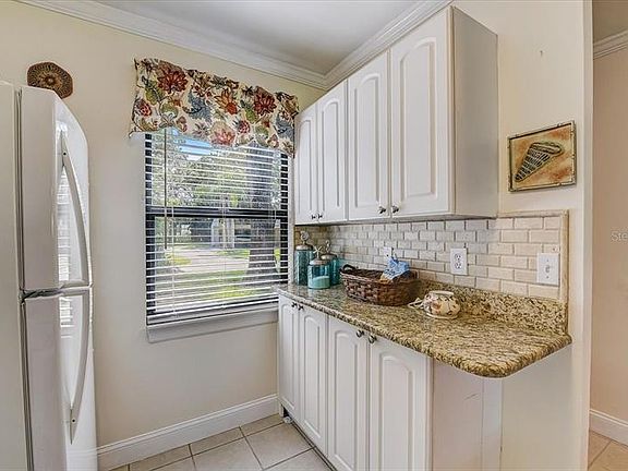 5th image of 1386 Mission Cir