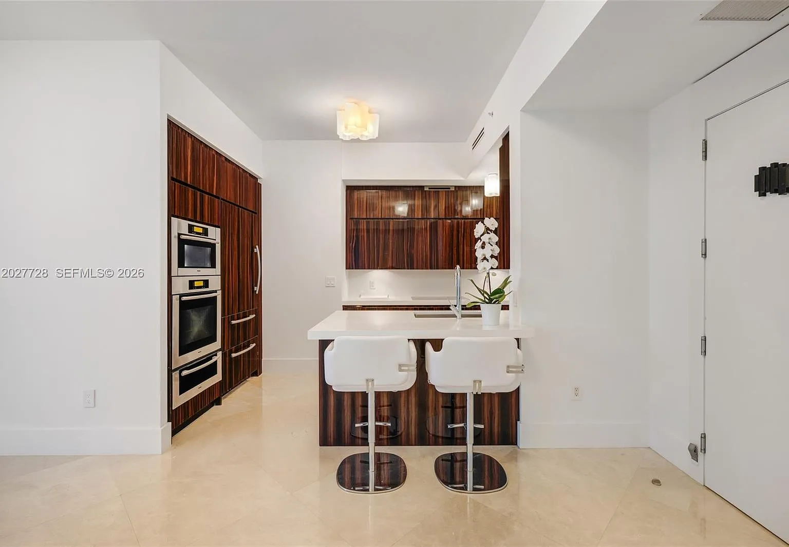 2 bed, $20,000 — Photo 4