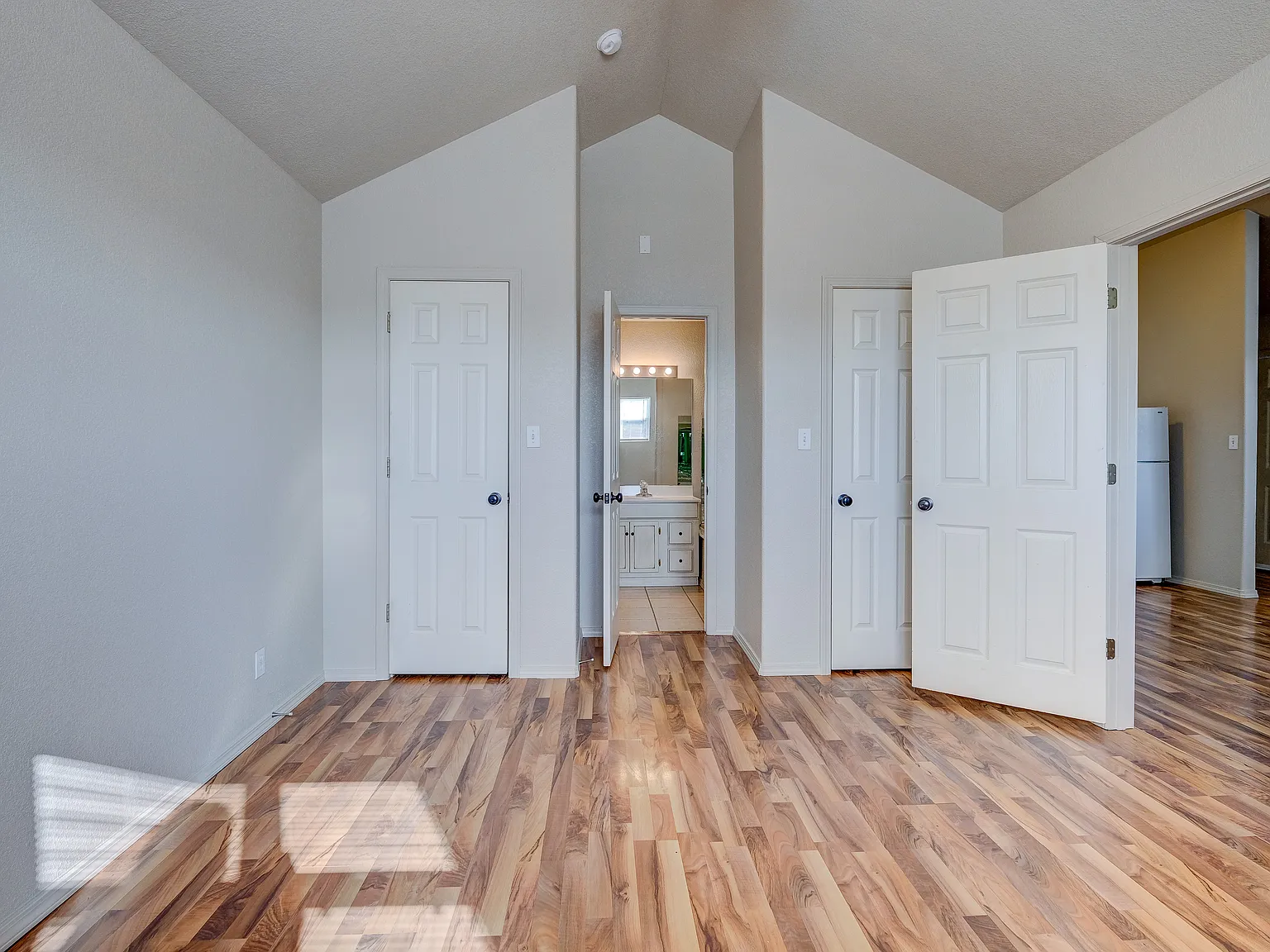 1 bed, 500 sqft, $950 — Photo 4