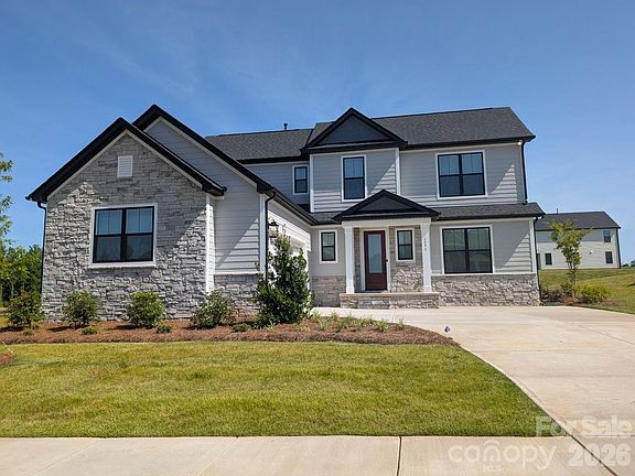 2nd image of 2092 Fordhill St