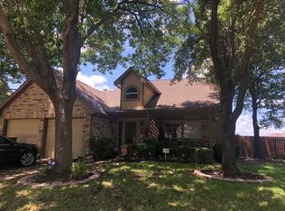 333 Pebblebrook Ln, Glenn Heights, TX 75154