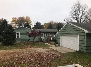 214 E Riley Thompson Rd, Muskegon, MI 49445