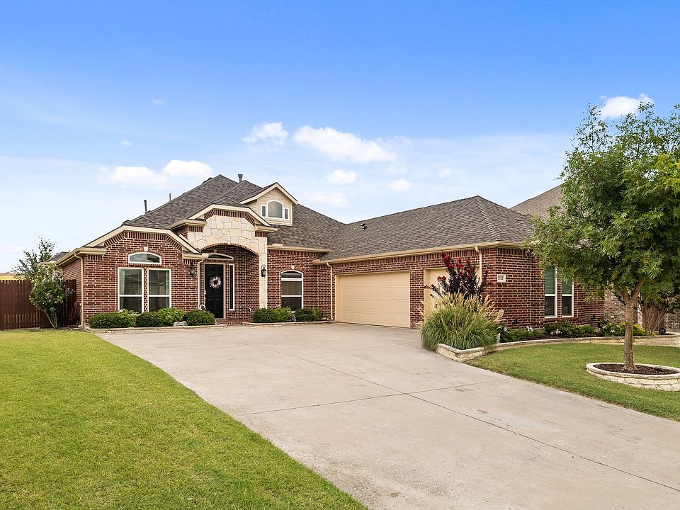 1st image of 2528 Lusitano Ln