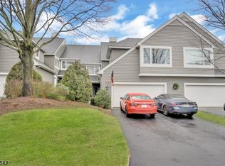 157 Brewster Rd, Wyckoff, NJ 07481