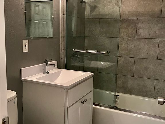 4th image of 91 Lausanne Ave APT 3