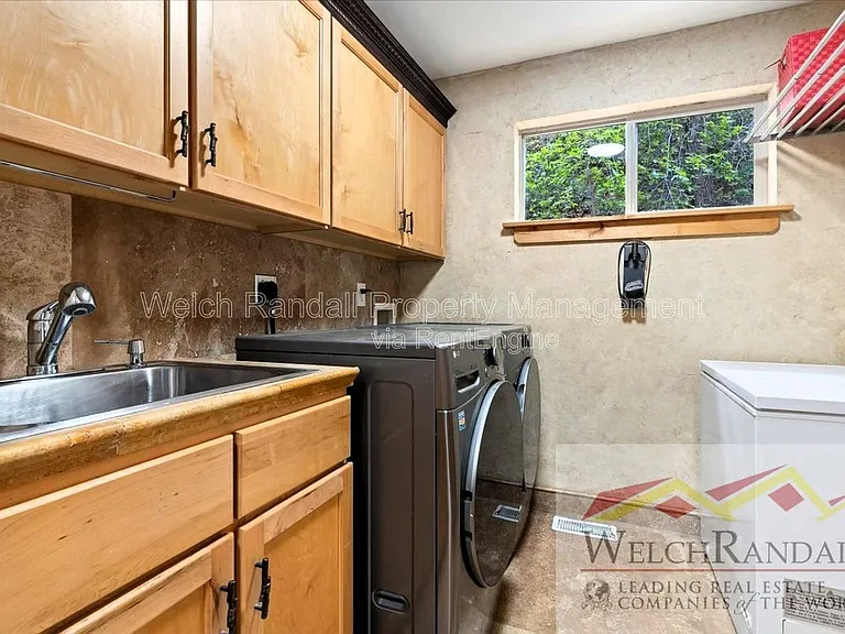 5548 E Emigration Canyon Rd — Photo 44