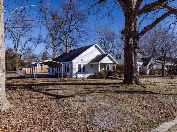 306 Danforth St, Charleston, MO 63834