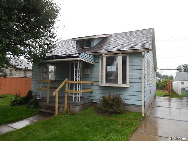 1st image of 2091 Olive Ave