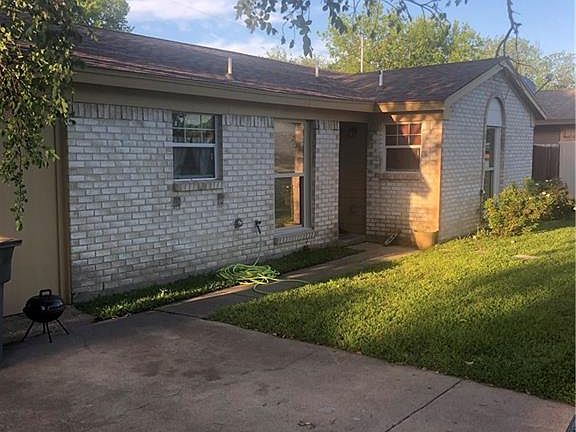 2nd image of 14715 Green Valley Dr