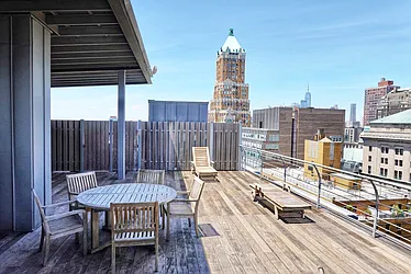 Rented by New York Casas Ltd.