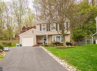 1316 Spellman Dr, Downingtown, PA 19335