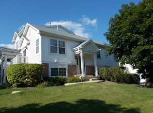 501 Holiday Ln #501, Round Lake, IL 60073