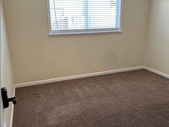 2nd image of 409 Elsinore Dr