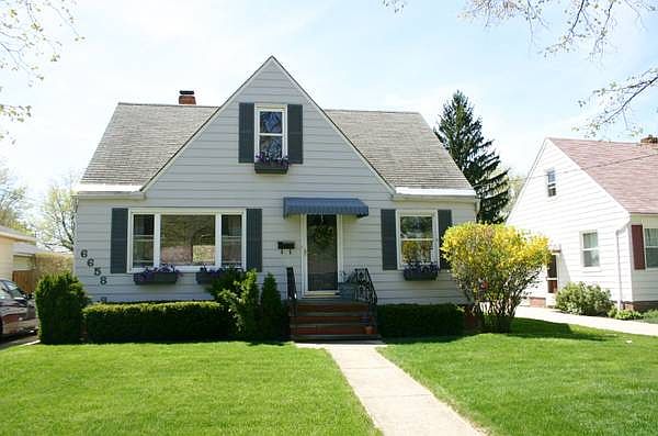 1st image of 6658 Fernhurst Ave