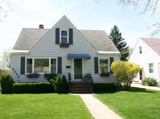 6658 Fernhurst Ave, Parma Heights, OH 44130