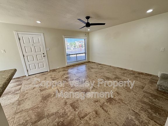 4th image of 8601 S 48th St Unit 3