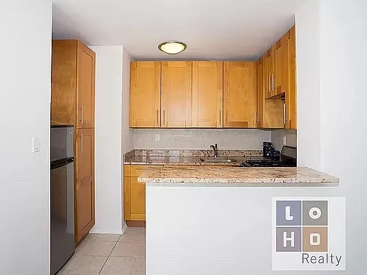 Rented by LoHo Realty | media 23