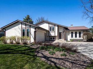 4028 W Sharon Ln, Franklin, WI 53132