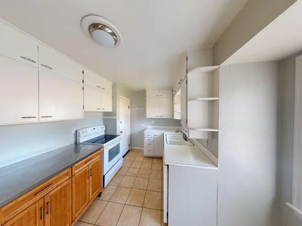 1308 N 4th St, Bismarck, ND 58501