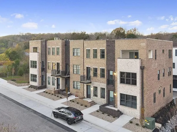732 Inspiration Blvd #11, Madison, TN 37115
