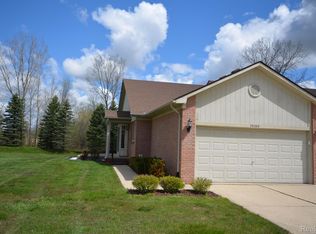 26383 Sanajo Ct, Chesterfield, MI 48051