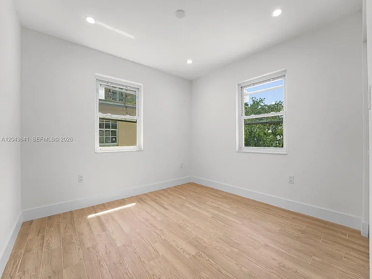 238 NW 41st Ave #0 — Photo 11