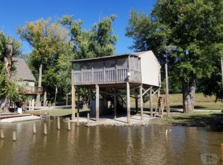 1564 Tates Landing Rd, Gladstone, IL 61437