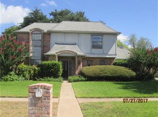 15434 Rio Plaza Dr, Houston, TX 77083