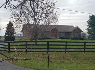1460 Grissom Ln, Lexington, KY 40516