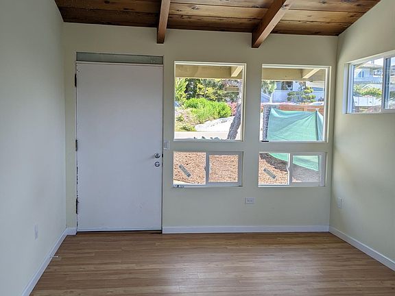 4th image of 517 Mar Vista Dr