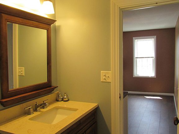 4th image of 3 Philadelphia Ave #1