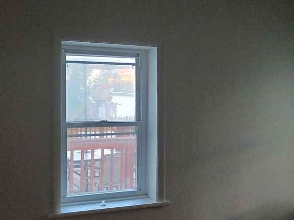 4th image of 12 Arcadia Ave