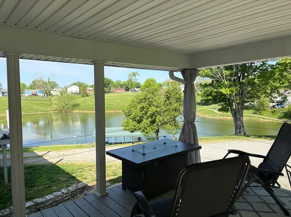 18 Gilbert Ave, Dry Ridge, KY 41035