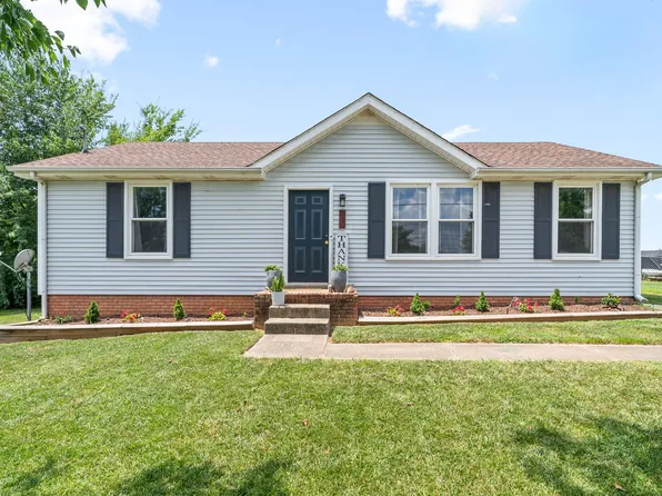 211 Golden Pond Ave, Oak Grove, KY 42262