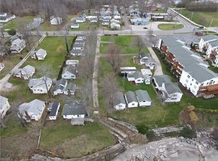 5733 Lake Rd E, Geneva, OH 44041