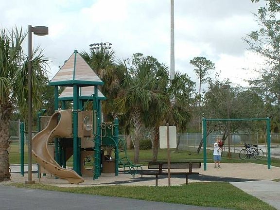 Jupiter Frams Play Ground