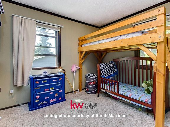 4th image of 18818 Lexington Ave NE