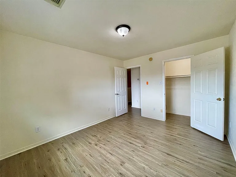 21142 Field House Ct — Photo 22