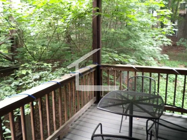 168 Winthrop Rd #12 — Photo 6