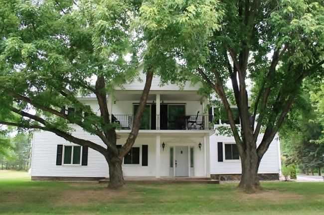 1st image of 10406 Woodland Dr