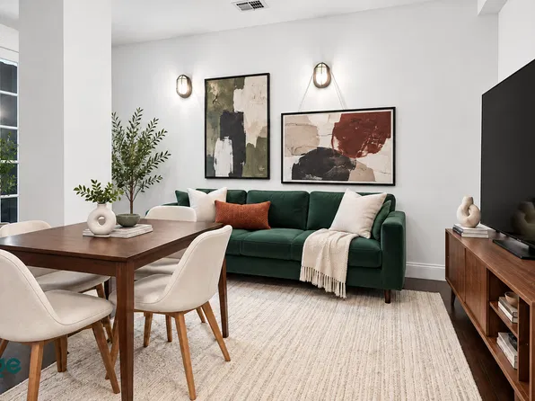 271 Metropolitan Avenue image 1 of 6