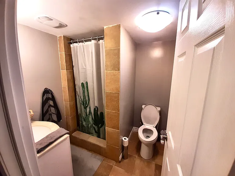 121 Ridge St — Photo 9