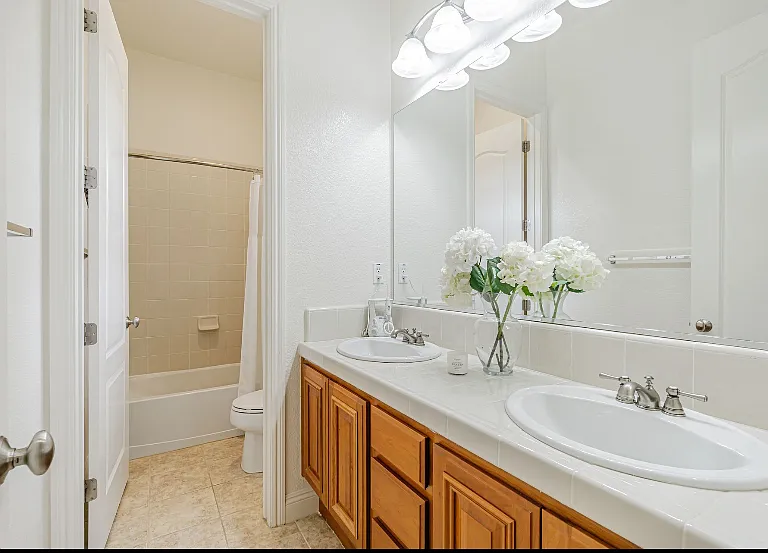 2852 Spanish Bay Dr — Photo 48