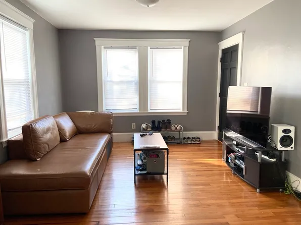 26 Harrison St #1, Quincy, MA 02169