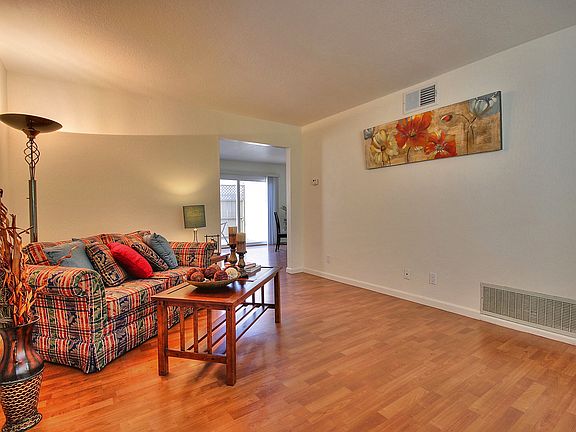 3rd image of 4257 Solar Cir