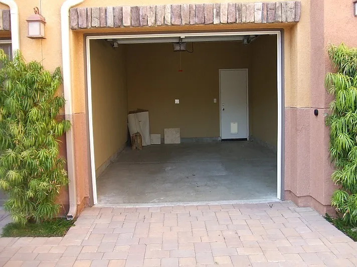 31136 Strawberry Tree Ln — Photo 3
